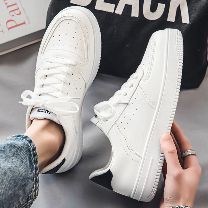 Unisex White Platform Sneakers with Breathable Sports Design