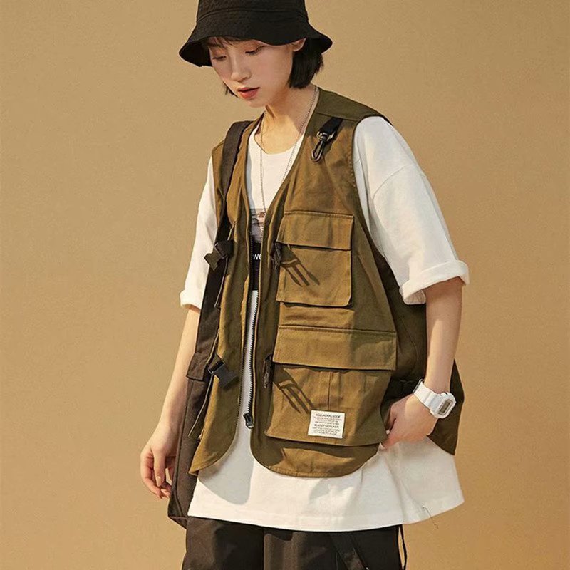 Men’s Summer Work Vest – Functional Mountain Style Sleeveless Jacket