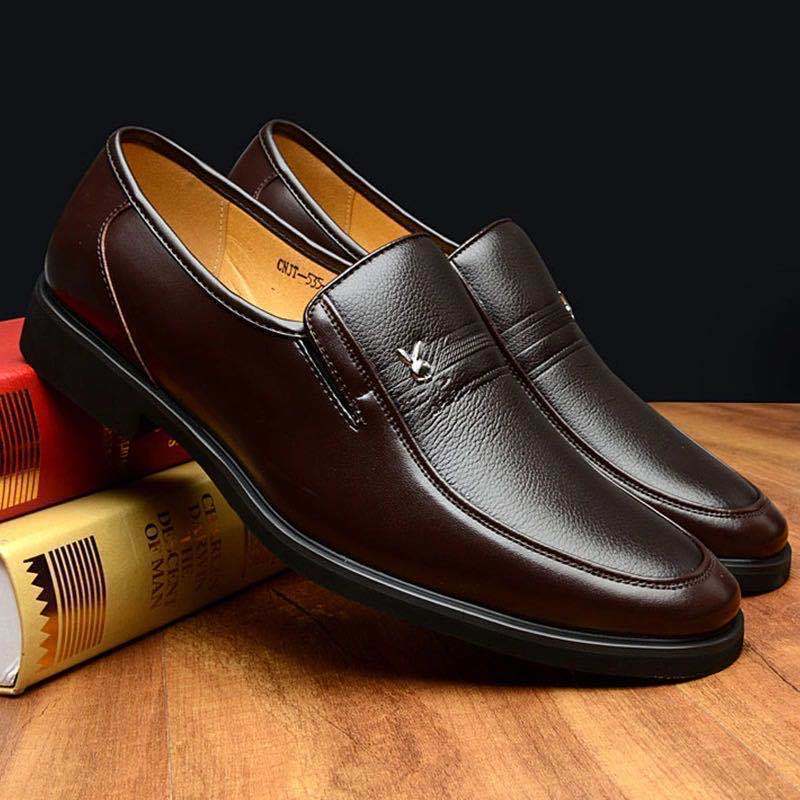 Men’s Summer Hollow Leather Sandals Soft Breathable